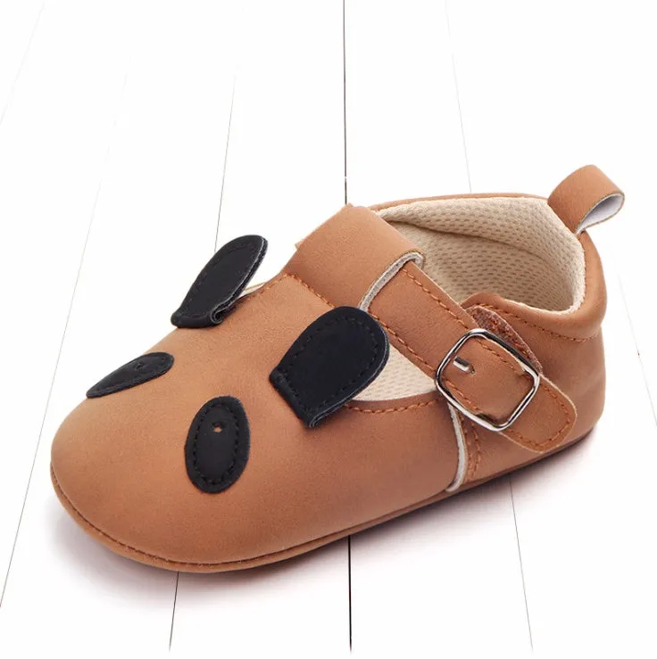 Spring autumn cartoon animal baby shoes in beige panda design with matte nubuck leather upper and soft non-slip sole.