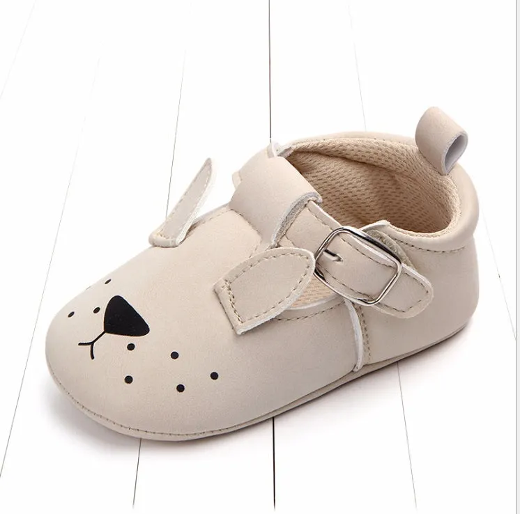 Spring autumn cartoon animal baby shoes in beige panda design with matte nubuck leather upper and soft non-slip sole.