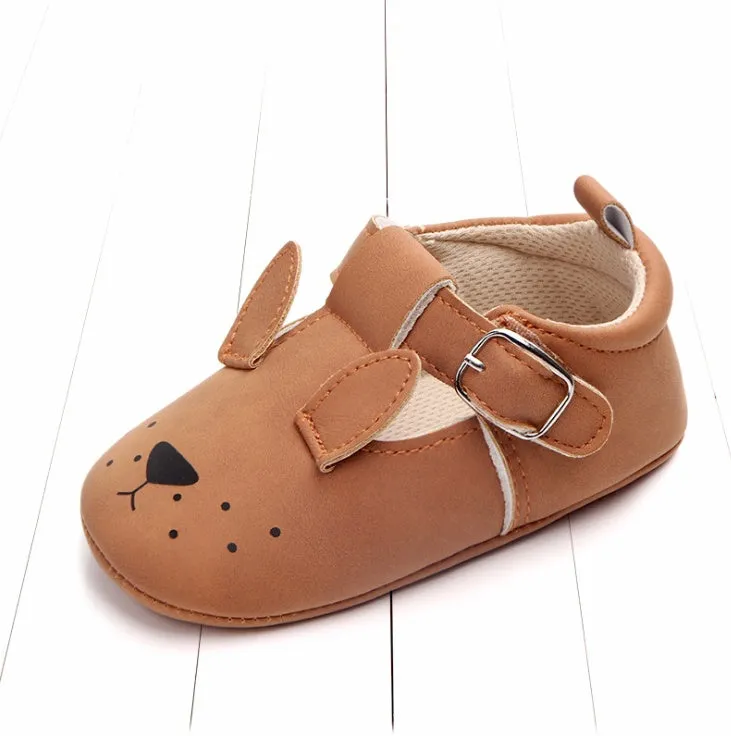 Spring autumn cartoon animal baby shoes in beige panda design with matte nubuck leather upper and soft non-slip sole.