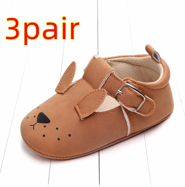 Spring autumn cartoon animal baby shoes in beige panda design with matte nubuck leather upper and soft non-slip sole.