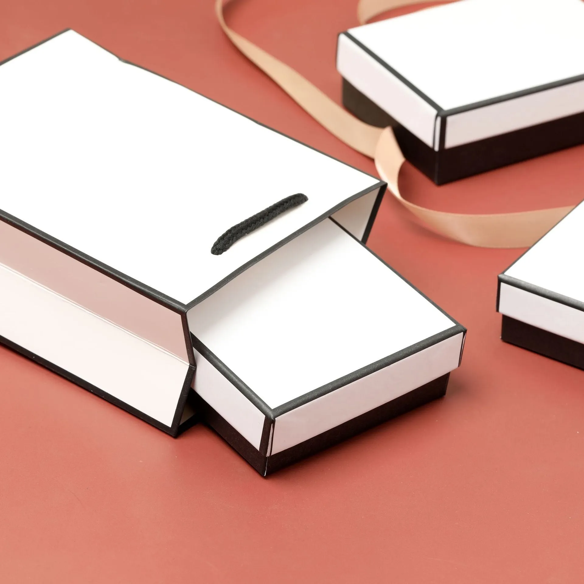 Classic black white paper cardboard jewellery gift box multiple sizes for rings earrings necklaces