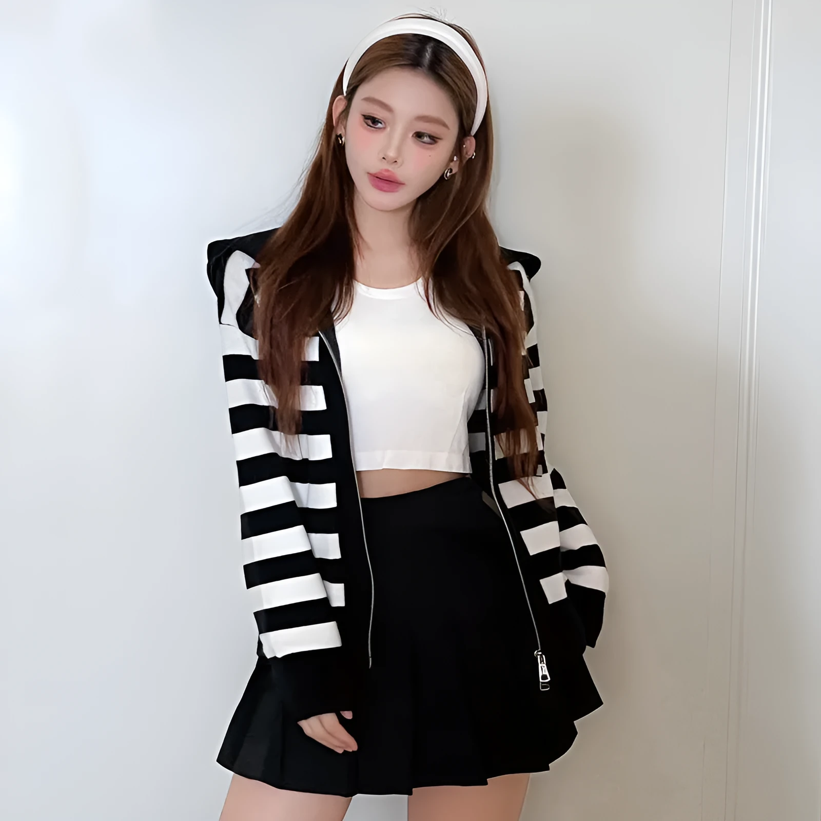 Women's striped contrast colour knitted hooded zipper cardigan in black cashmere blend loose fit casual coat