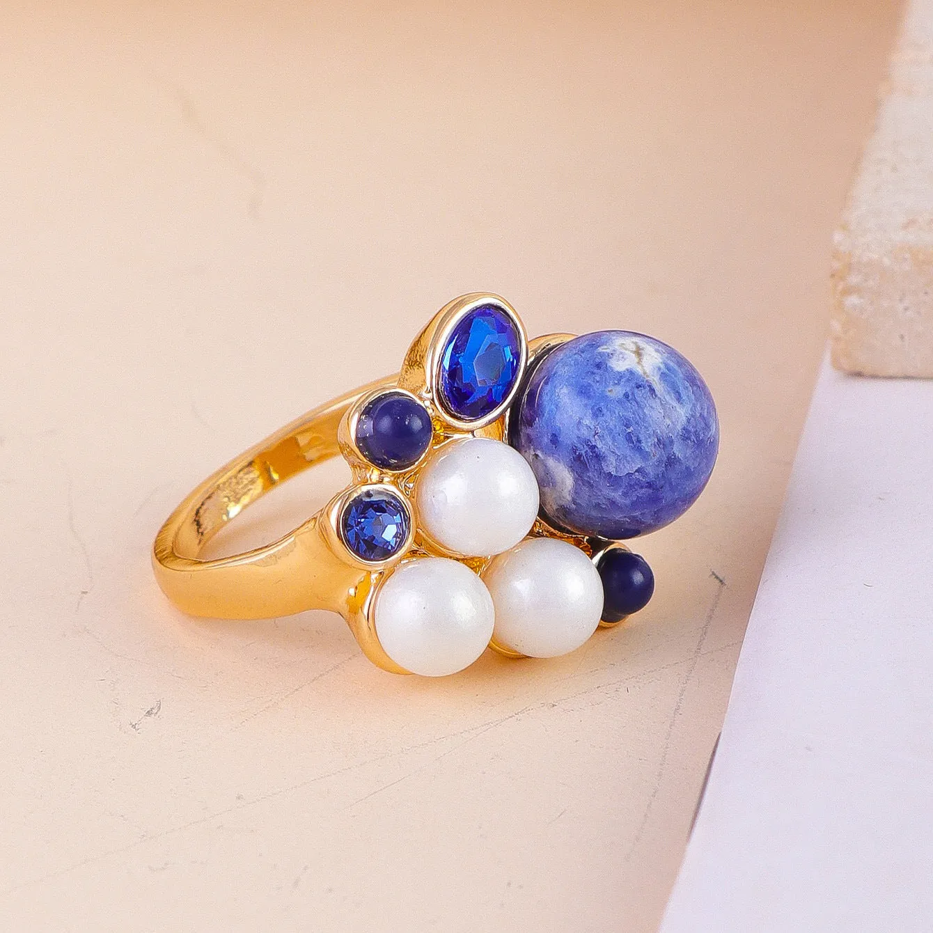 Zinc alloy flower ring for women size No 7 pink crystal colour