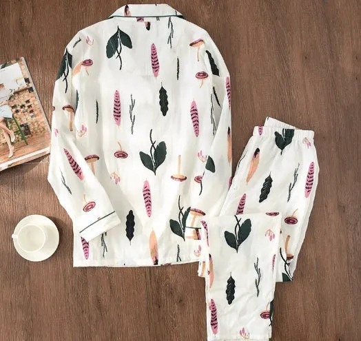 Cotton thin maternity pajama set with turn-down collar and bell sleeves in solid natural colour
