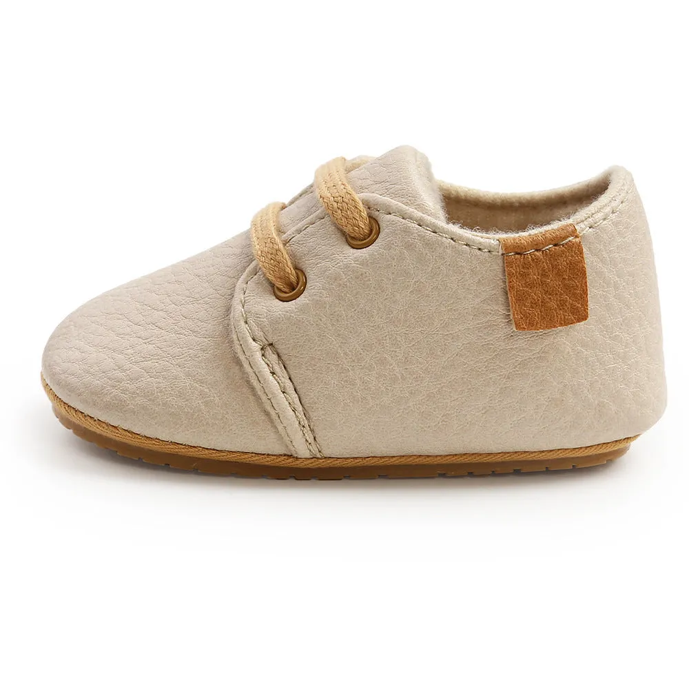 Soft synthetic leather baby moccasins with anti-slip rubber sole in beige, size 11 cm, for first walkers