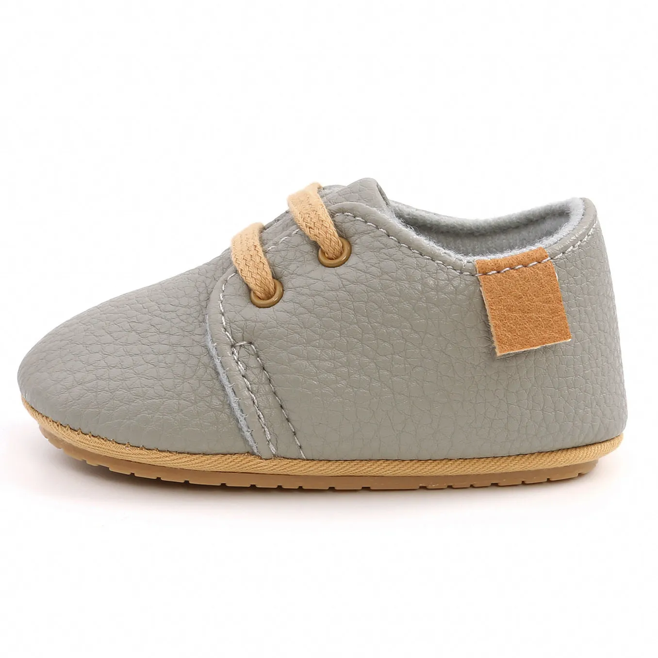 Soft synthetic leather baby moccasins with anti-slip rubber sole in beige, size 11 cm, for first walkers
