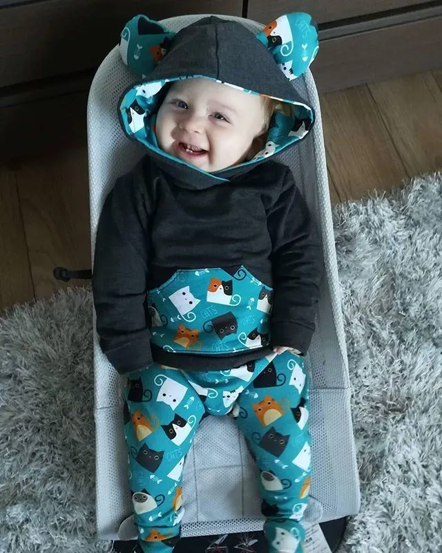 Cute cat print cotton pants suit for infants and young children in picture colour