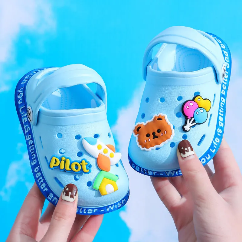 Kids cartoon cave hole sandals in pink, EVA upper, size 18-35 inner length 12cm-20.5cm