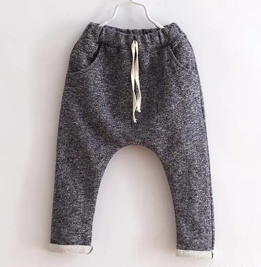 Fashion children cropped trousers for baby girls and boys, sizes 2T to 6, in blue colour.