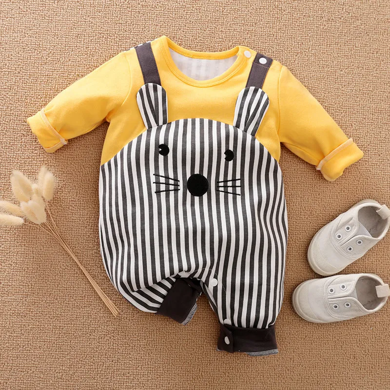 White cotton baby suit pullover Korean style long climbing on a baby