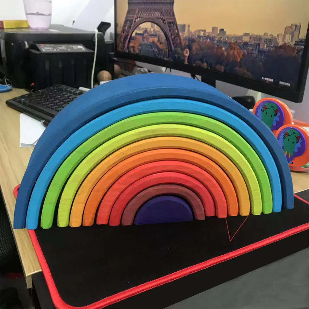 12-piece wooden building blocks in rainbow and arch shapes, New Zealand pine with light lacquer finish