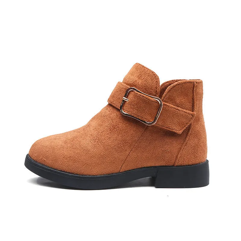 Big kids suede leather boots in black, side view, with rubber sole