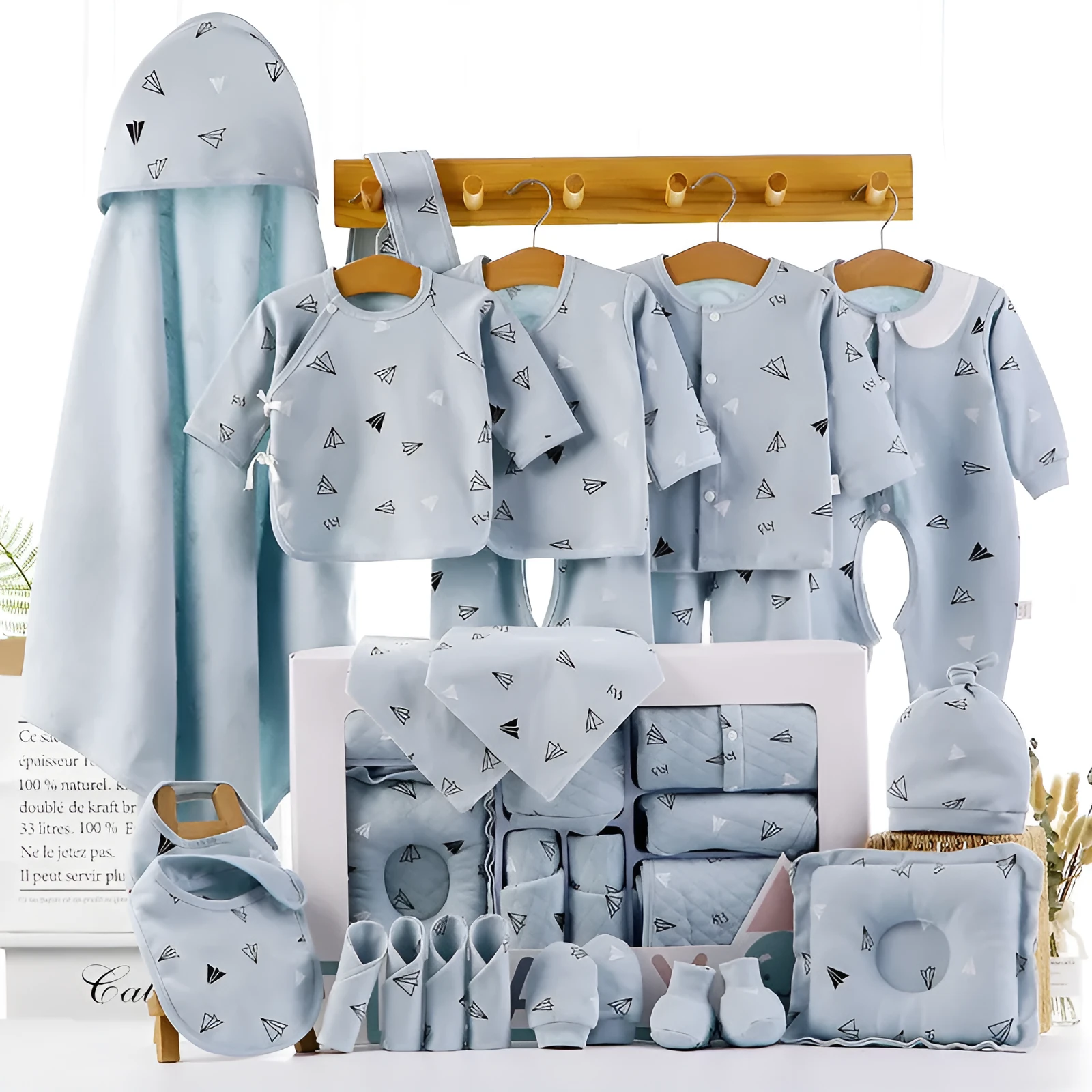 Baby gift box set pure cotton newborn clothes Chinese style 22 piece in pink and blue