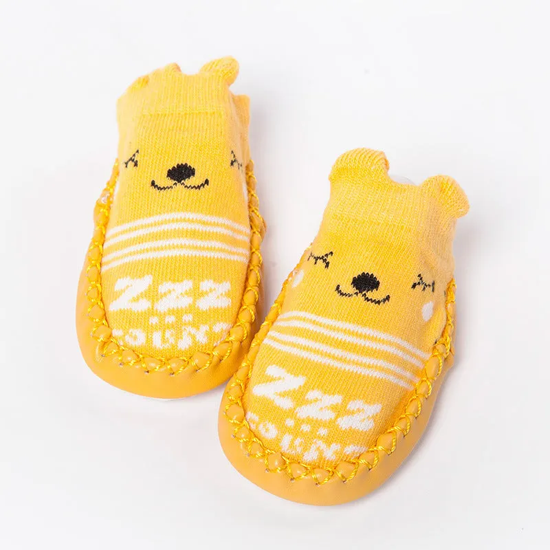 Set of cartoon baby non-slip floor socks in combed cotton with colour options including pink, blue, and grey