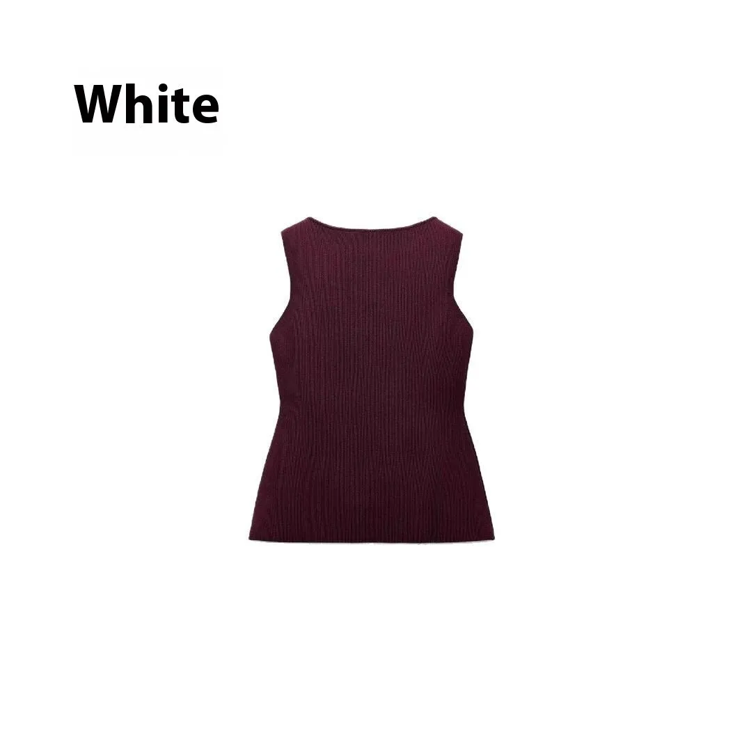 Dark red viscose sweater vest with gold buttons and 3D pattern, slim fit sleeveless design
