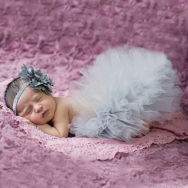 Baby pettiskirt two-piece set with lace, bow, and mesh in seven colours for 1-3 months photography
