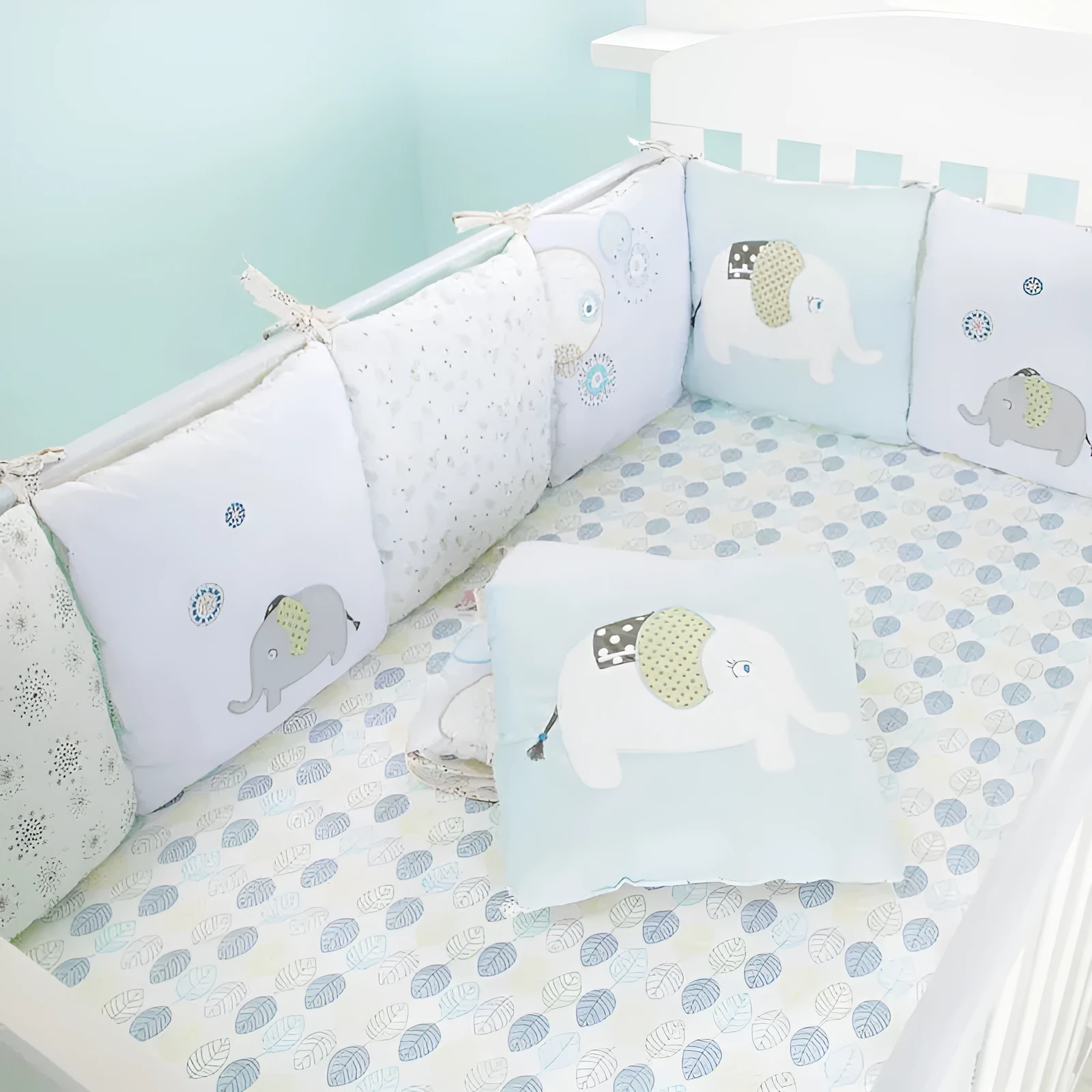 Baby cotton elephant bed 30x30cm in Morandi colour with animal pattern, six sets for crib use