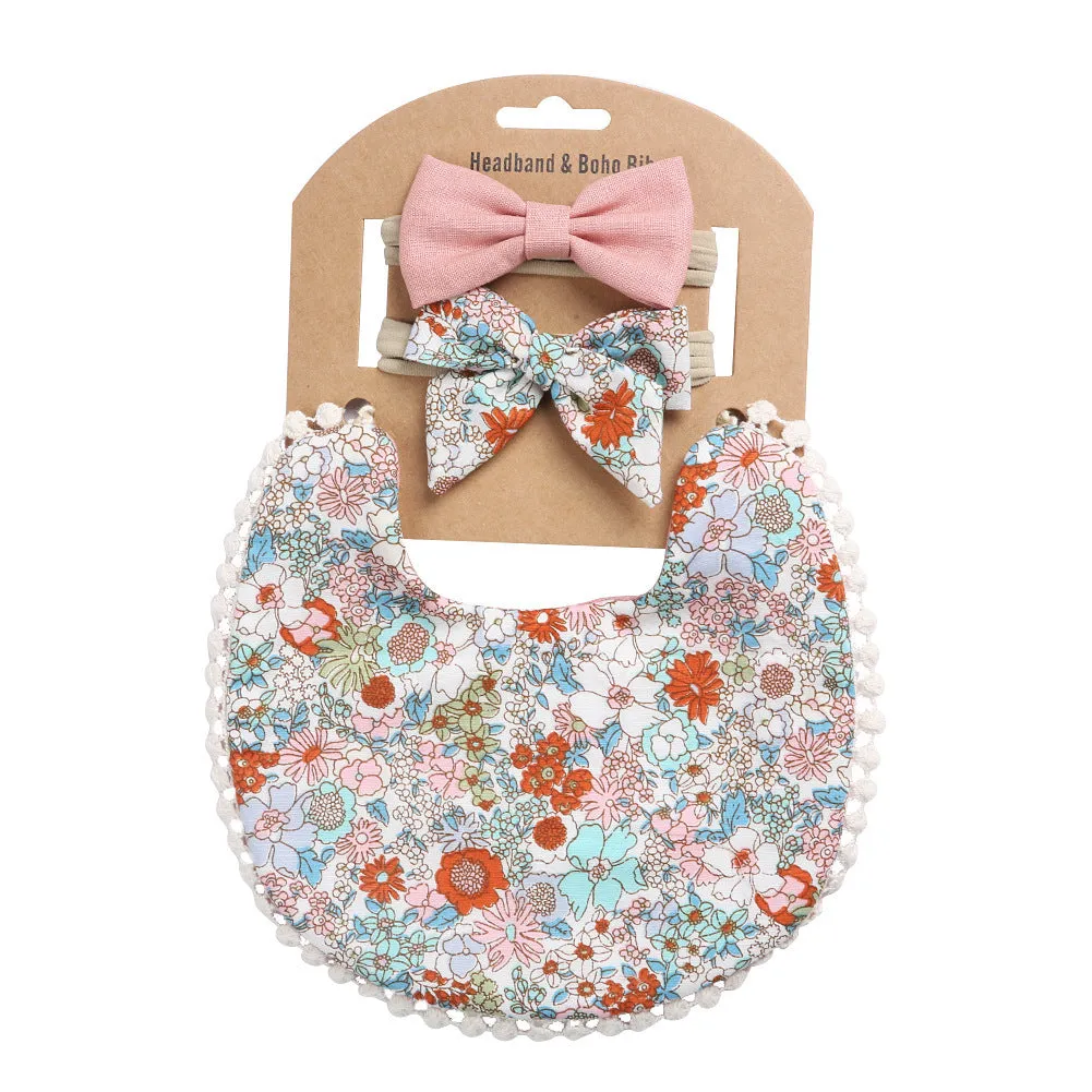 Linen cotton double-sided baby bib in solid colour with printed pattern, neutral design for boys and girls