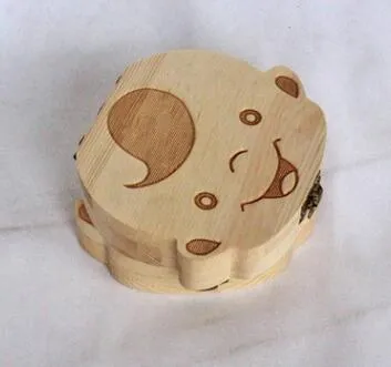 Wooden tooth storage box for babies, 12.5 cm by 11.5 cm, with OPP bag packaging