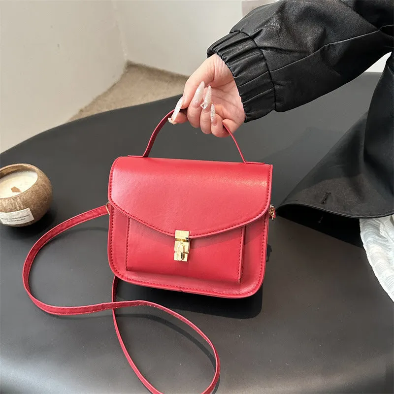 Retro-style horizontal square messenger bag in PU leather with crossbody strap and sandwich pocket