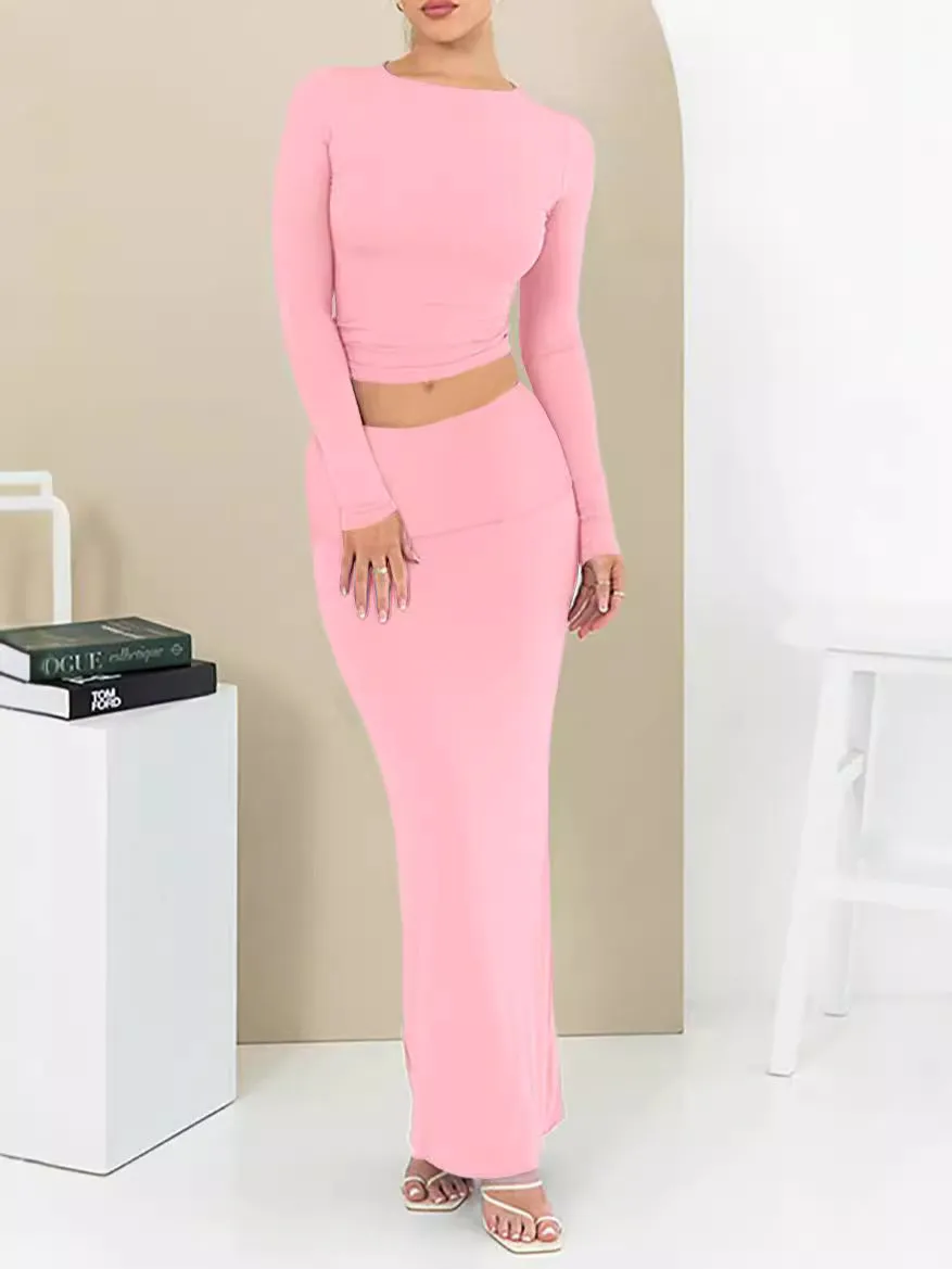 Women's slim fit autumn two-piece suit with three-quarter sleeves and long skirt