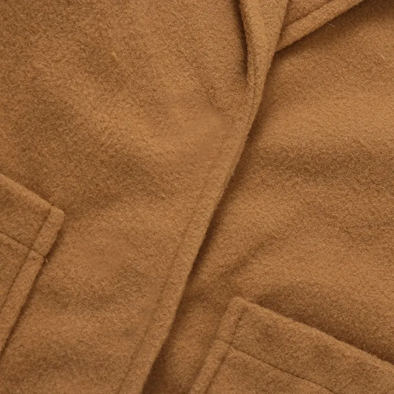 Children's brown woolen coat with suit collar and long sleeves