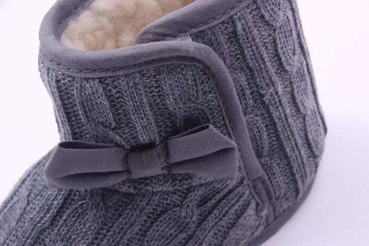 Wool knitted winter baby toddler shoes with bowknot in coffee colour 11cm sole