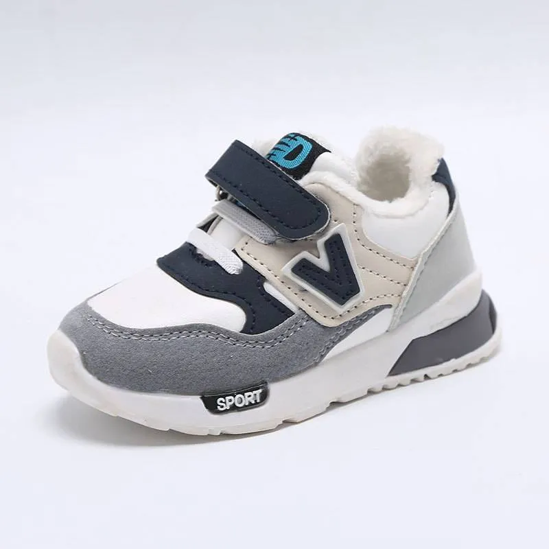 Girls running shoes with breathable mesh upper and TPR sole in grey colour