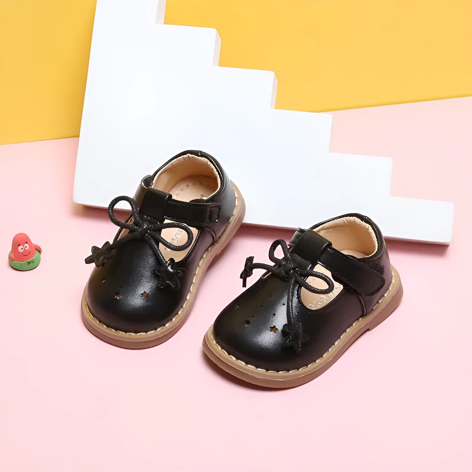 Infant toddler soft sole girls shoes in black microfiber leather, breathable design, side view