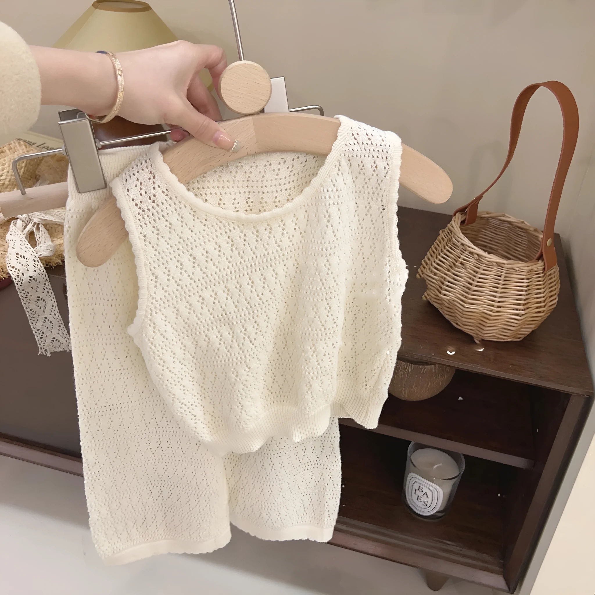 Hollow strap cotton children's vest in beige with floral pattern, pullover style for girls