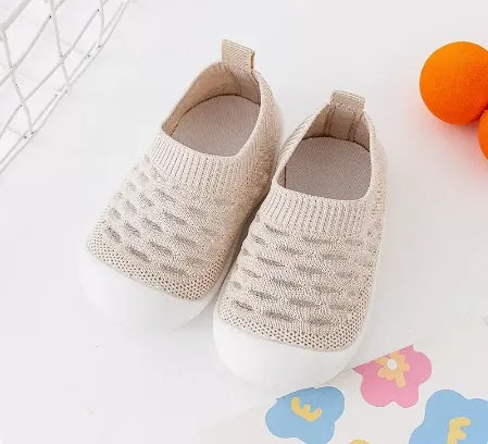 Baby soft sole non-slip walking shoes in fly woven cotton and natural rubber, available in multiple colours and sizes 11.5-15.5cm