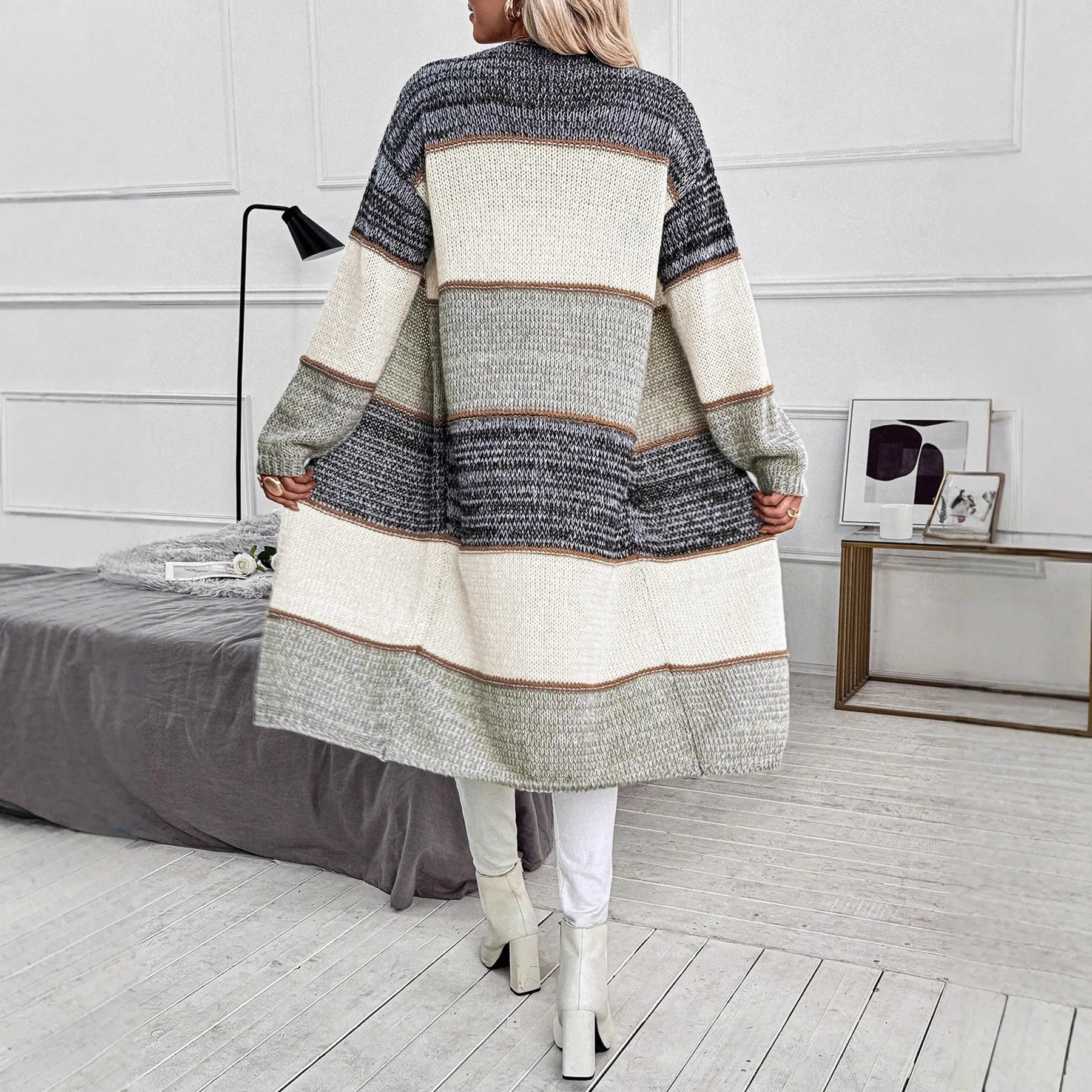 Grey women's knitted cardigan with long sleeves and loose street fashion fit