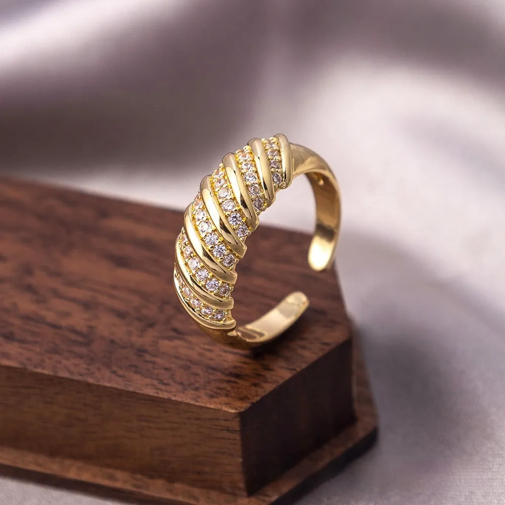 Copper ring with zircon ornament, adjustable open mouth design, electroplated gold finish, retro style