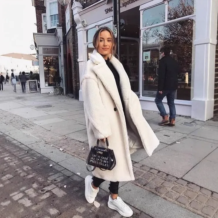Women's double-sided lapel polyester coat in solid colour, long sleeves, medium length 65cm, loose fit, with two front pockets