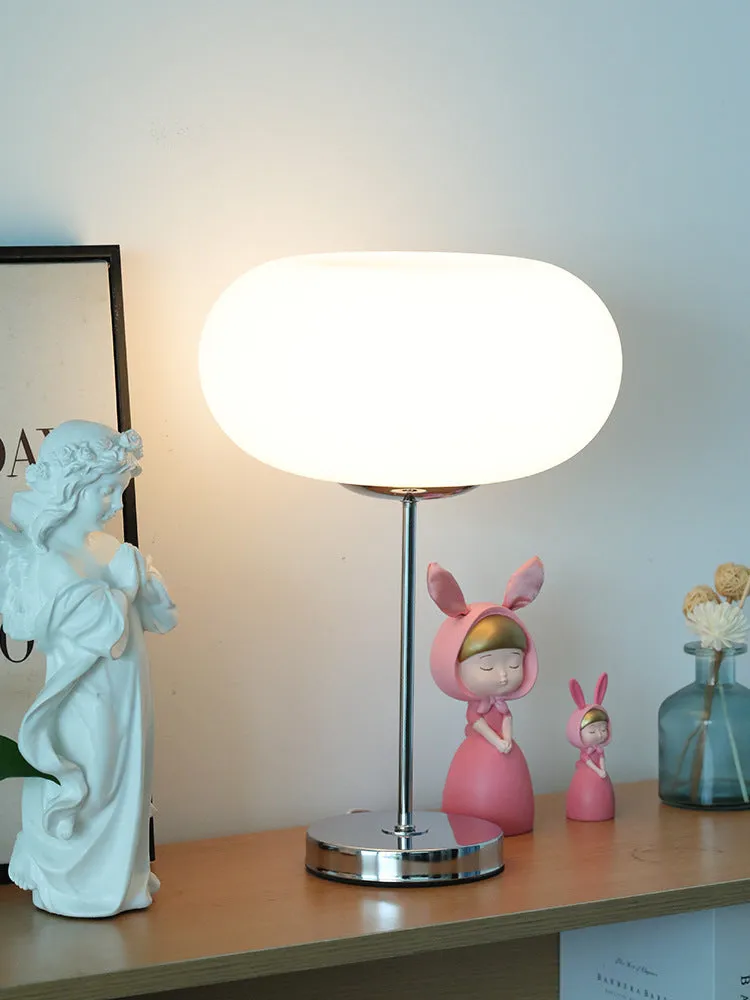 Medieval bedside decorations glass lamp with 28cm diameter shade and button switch