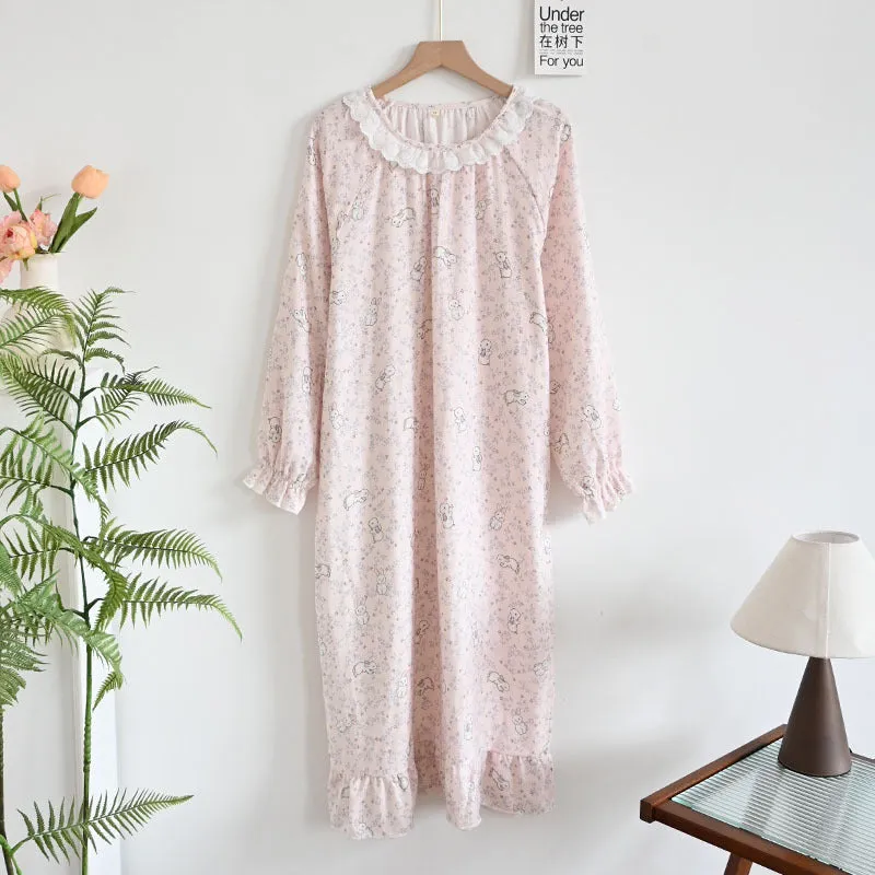 Long sleeve nightdress in thin loose soft fabric with gentleman cat pattern