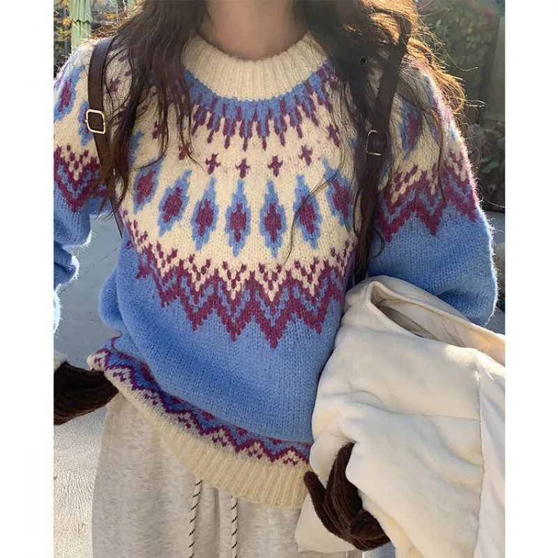Women's loose fit pullover sweater with geometric pattern and contrast colour in pink, 50cm length