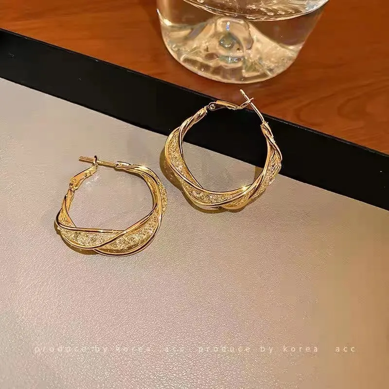 Mixed material mesh crystal and silver geometric ring shape earrings for women electroplated finish