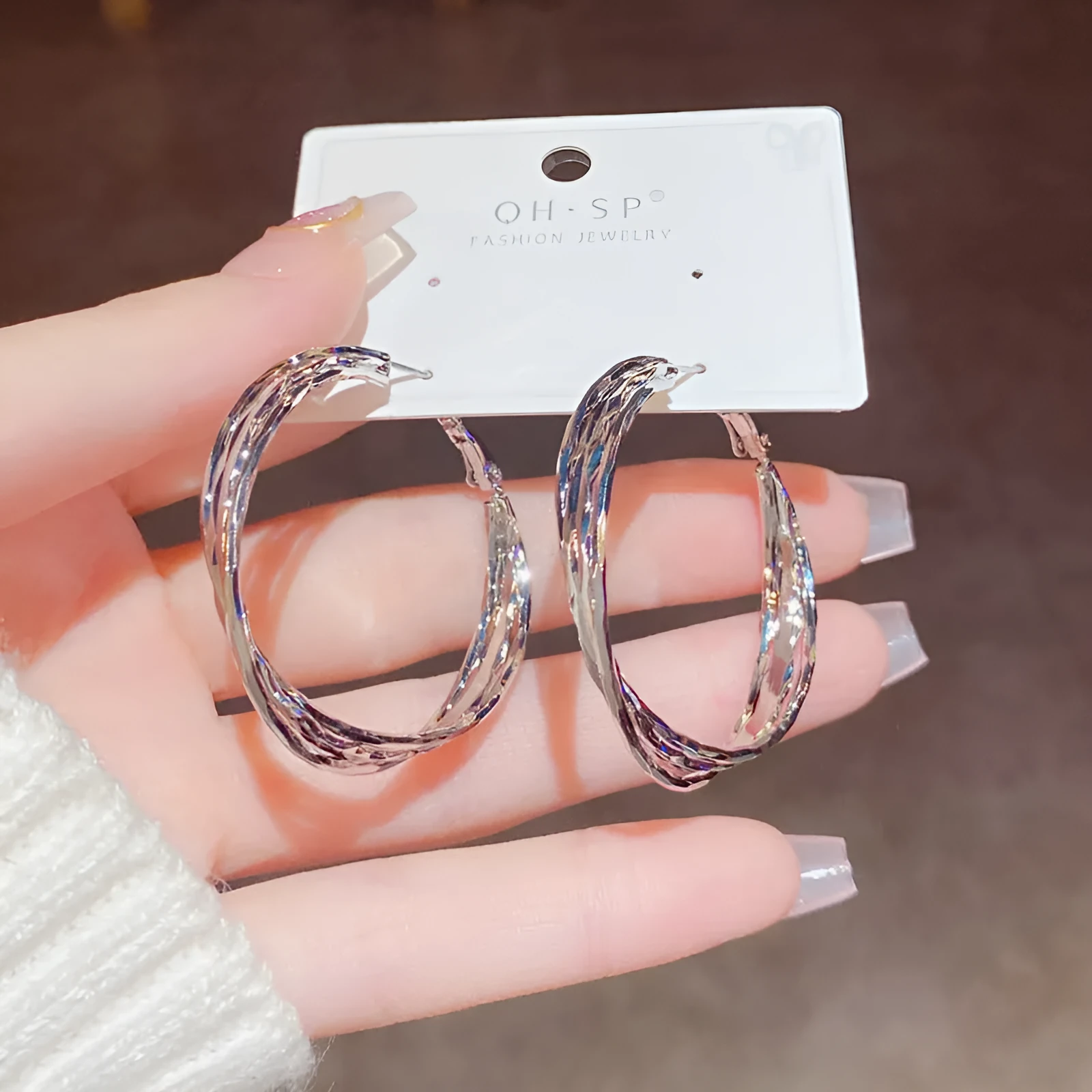 Silver Needle fashion simple metal twisted earrings in gold electroplated finish on copper base, round geometric shape