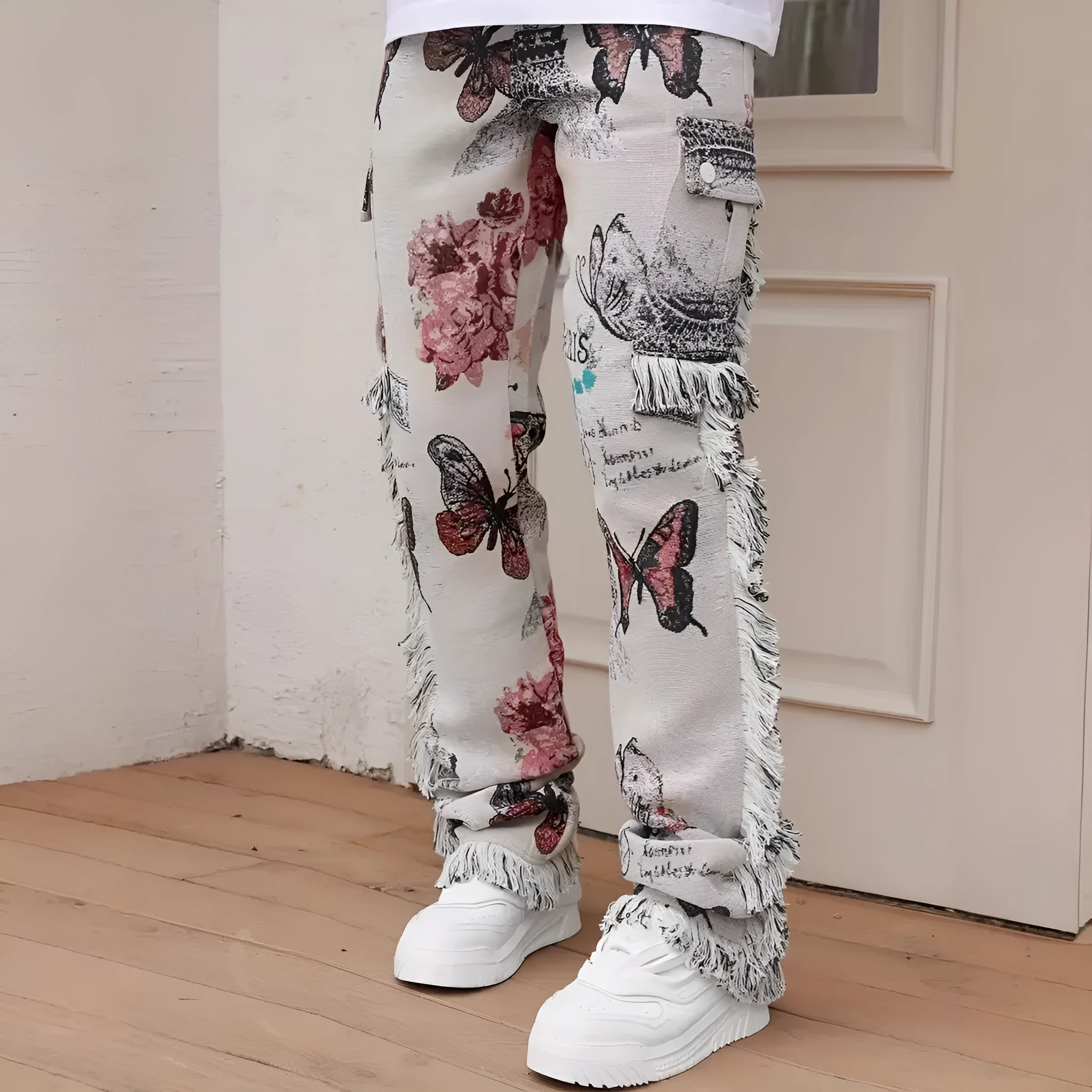Men's slim fit animal digital print denim trousers in mid-waist casual style with zip fly