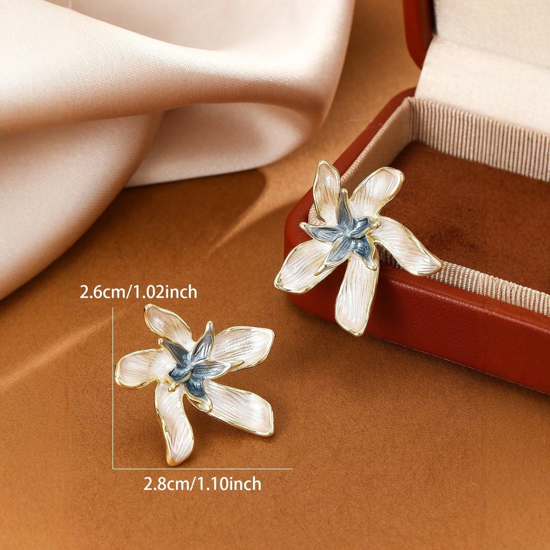 Antique style petal shaped alloy earrings for women Style1 pair on display