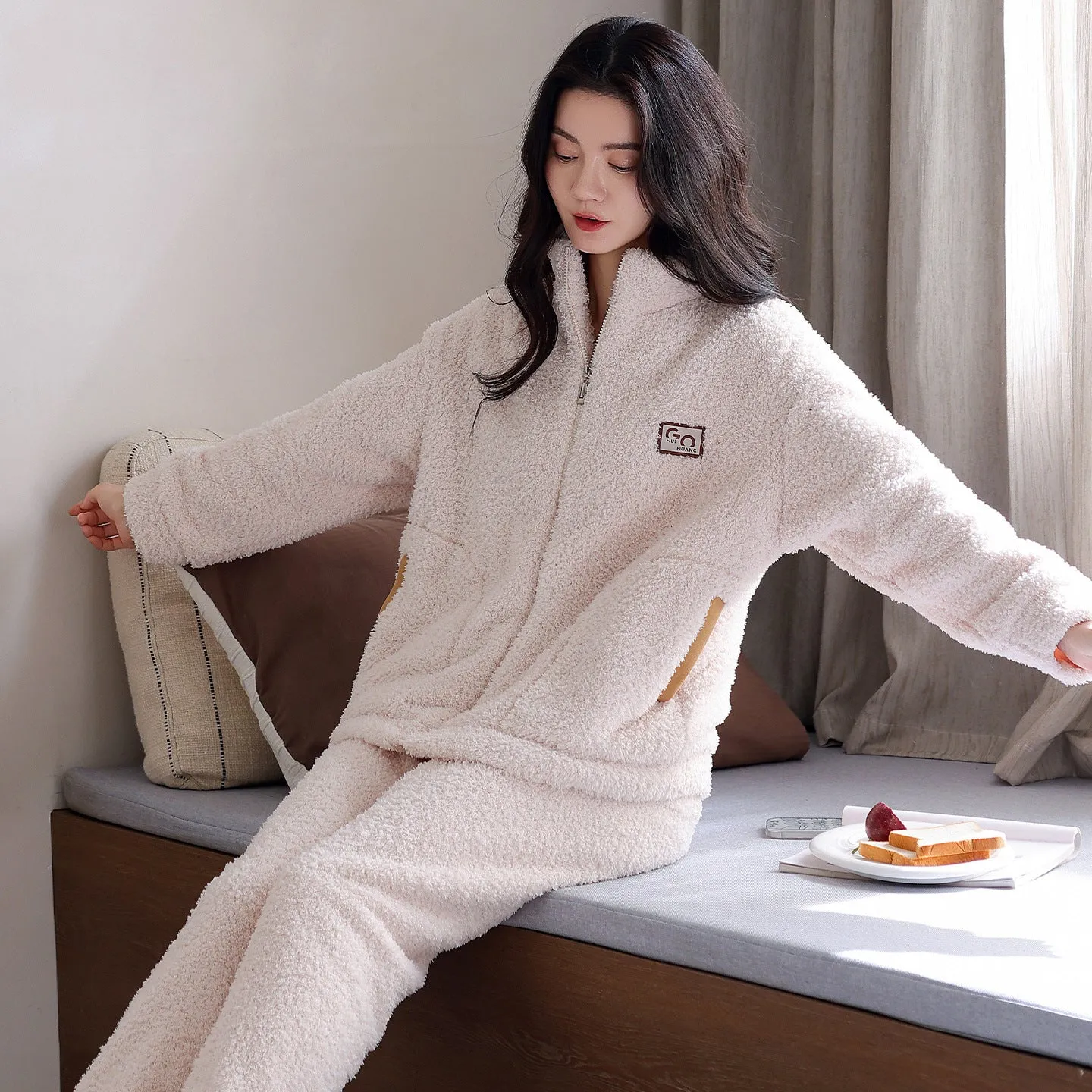 Long sleeve half velvet padded zipper couple pajamas set in flannel polyester, multiple colours available