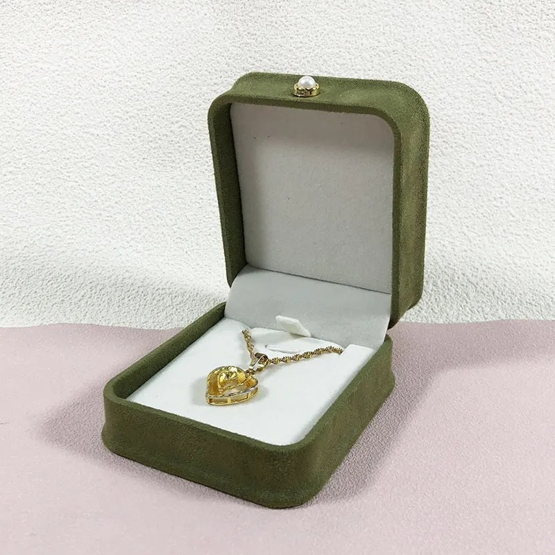 Fashion flannel waist-tight jewellery box with pearl buckle in light green for ring storage
