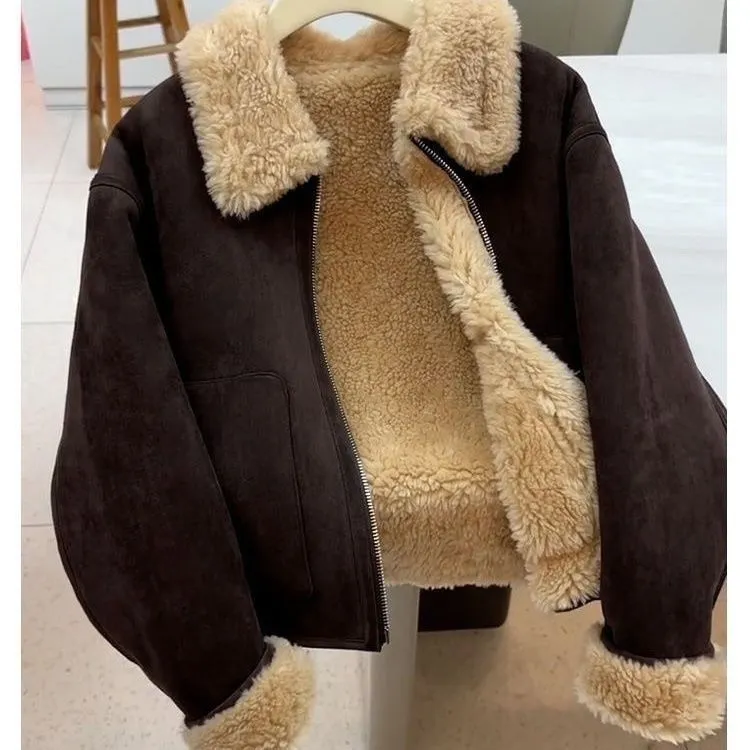 Warm thickened imitation lamb wool deerskin velvet leather jacket for women with faux fur collar and pockets in brown