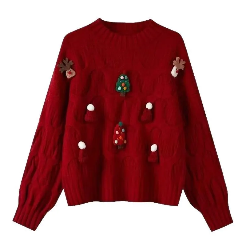 Western style loose slimming sweater top in white with long sleeves and pullover design