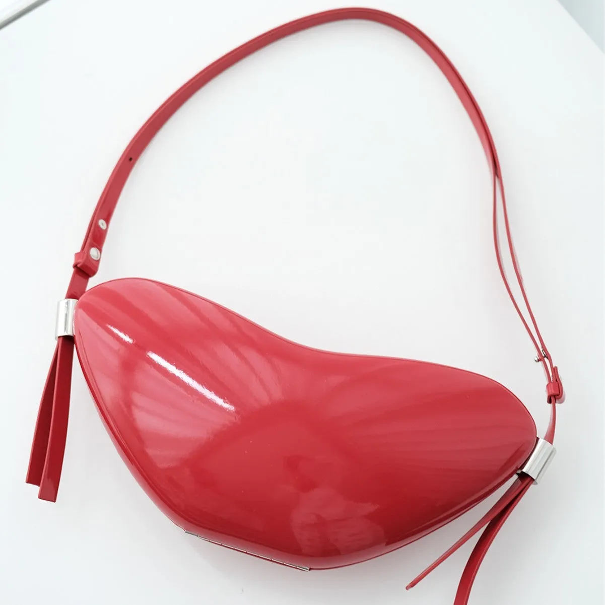 Red heart shape crossbody bag PU synthetic leather urban simplicity style single shoulder strap