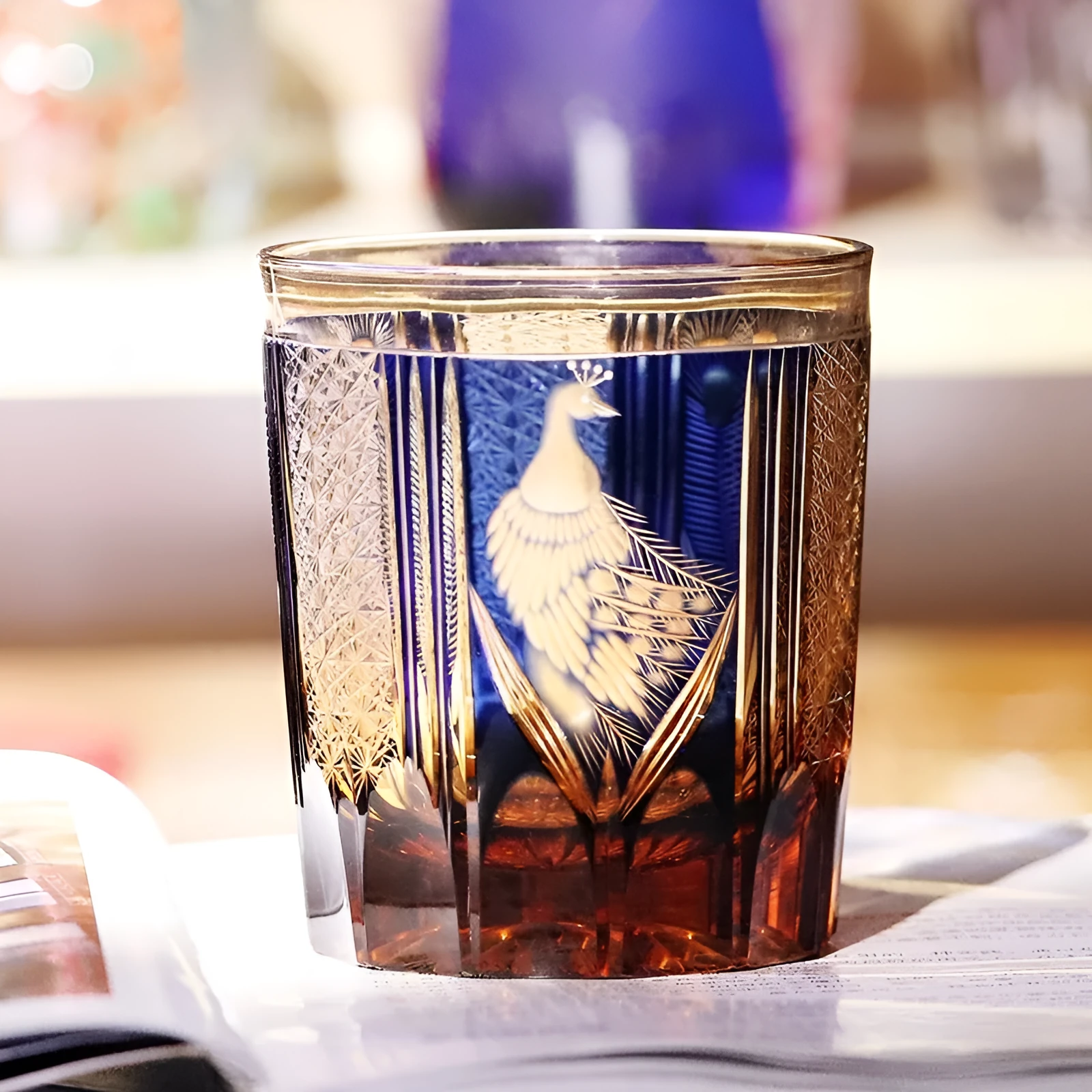 Japanese-style hand-carved crystal glass whiskey cup with wooden box in retro luxury design