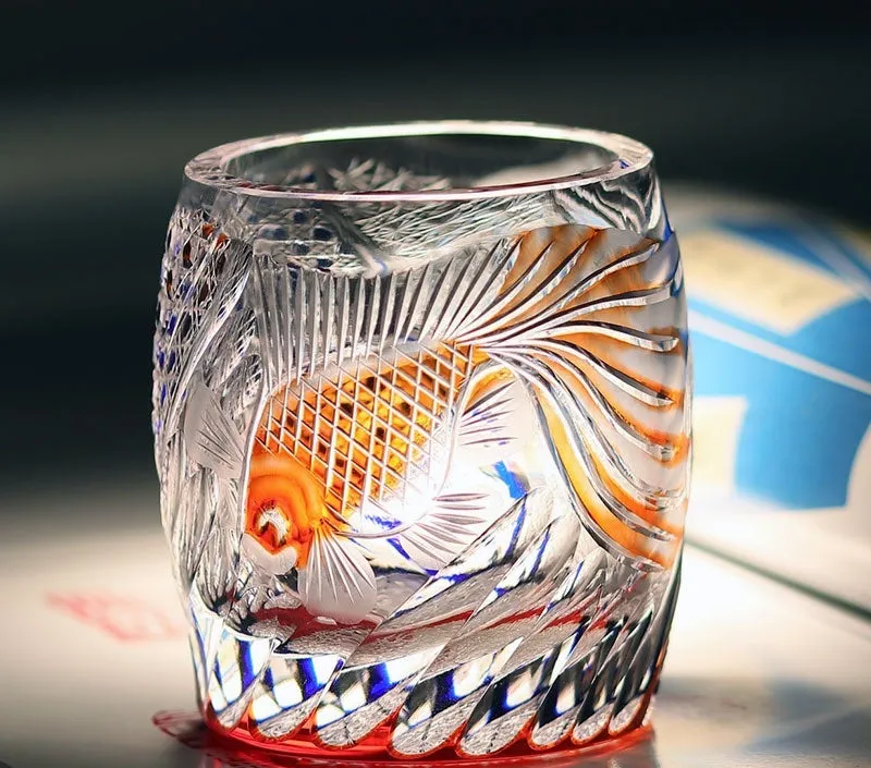 Japanese-style hand-carved crystal glass whiskey cup with wooden box in retro luxury design