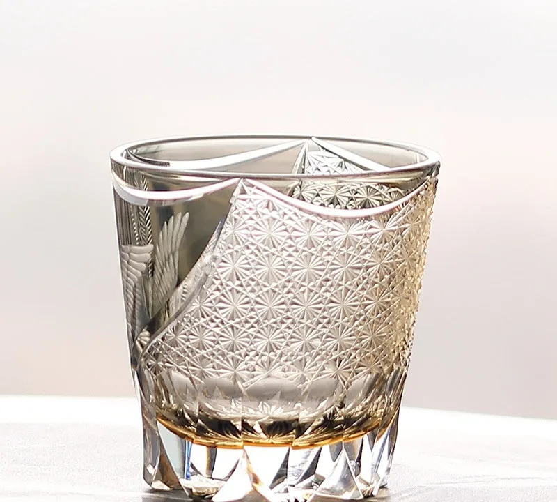 Japanese-style hand-carved crystal glass whiskey cup with wooden box in retro luxury design