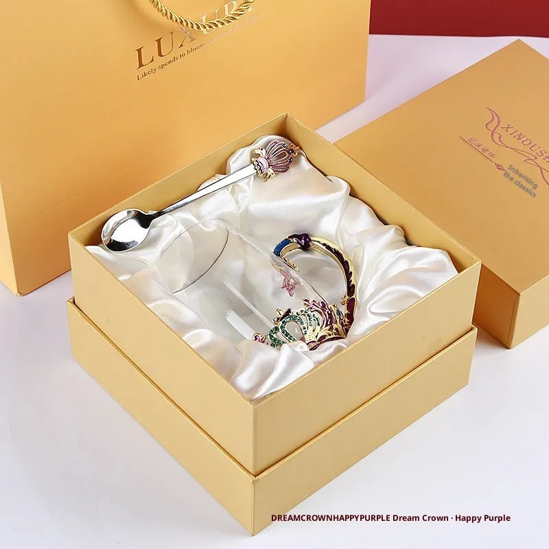 Round heat-resistant glass tea cup with enamel spoon, lid, and plate in solid colour, short cup style